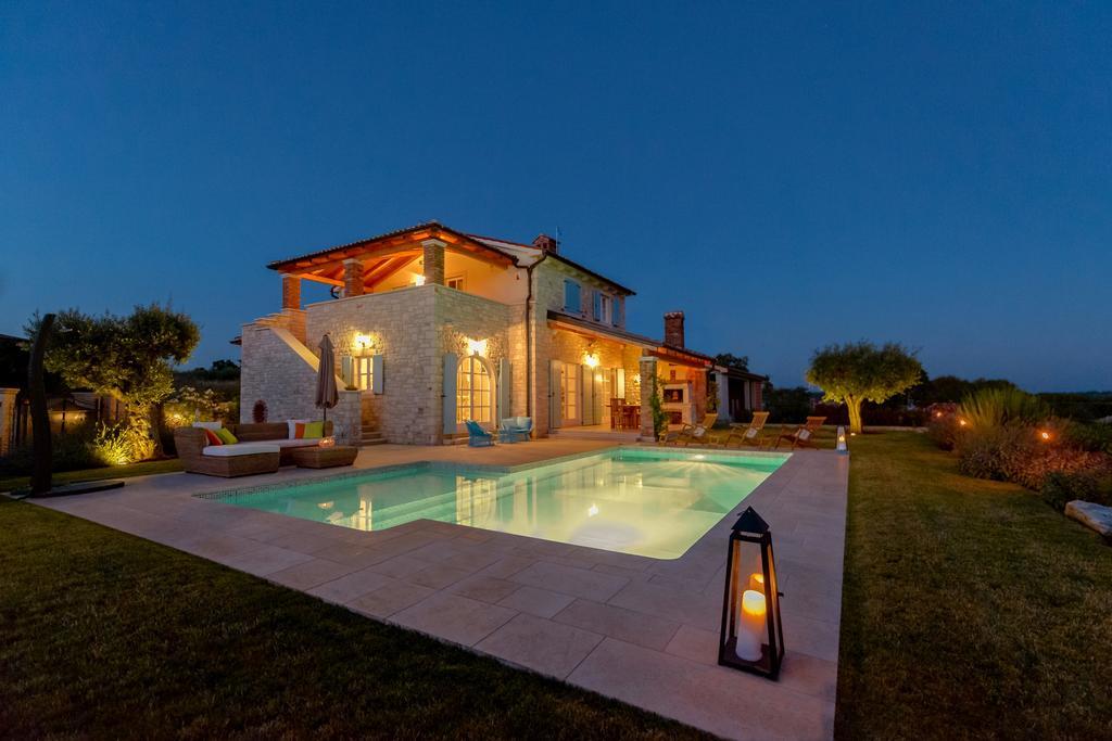 Villa Rajski Dvori Sveti Lovreč Pazenatički 외부 사진